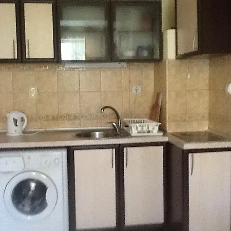 Chernomorska 13 Apartment Ravda
